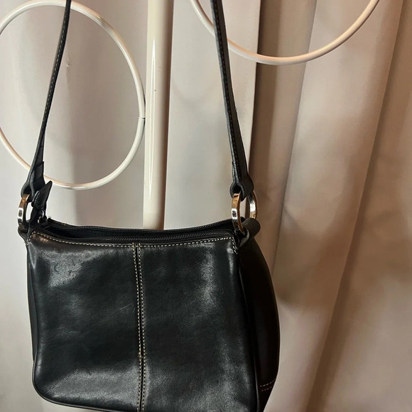Black Leather Shoulder Bag - Picture 7 of 7